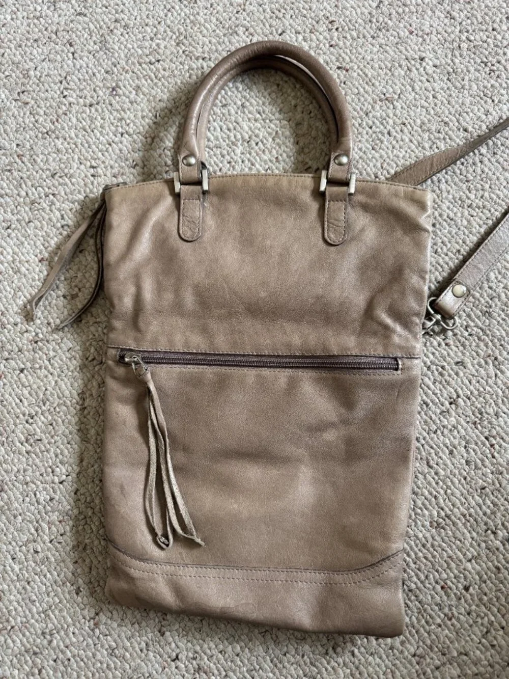 Garnet Hill Leather Foldover bag Crossbody Beige Taupe Neutral